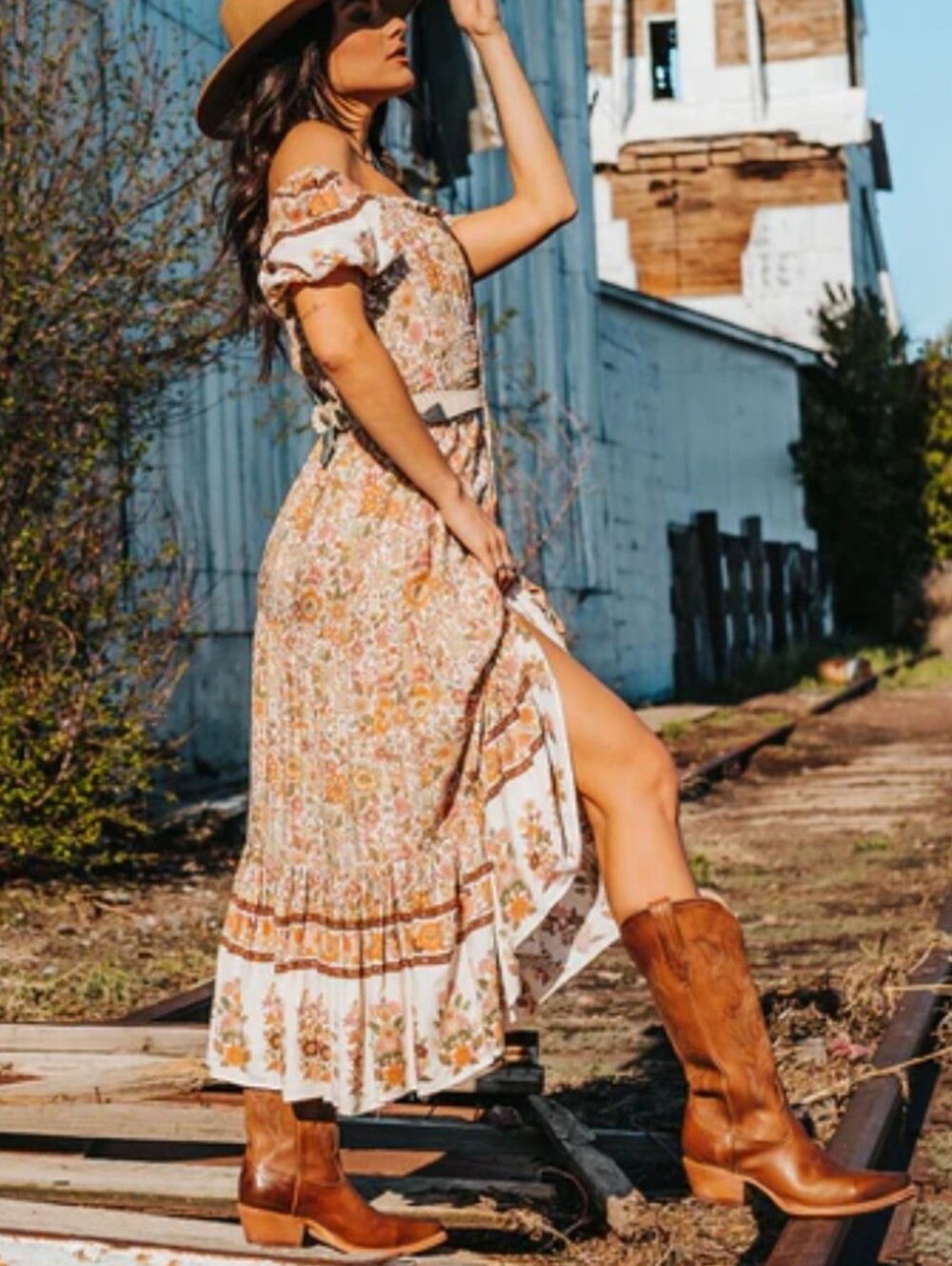 Freebird "Woodland" Boots Tan Size 6